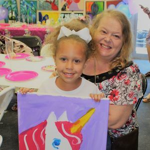 Meet your Posher, Joyce